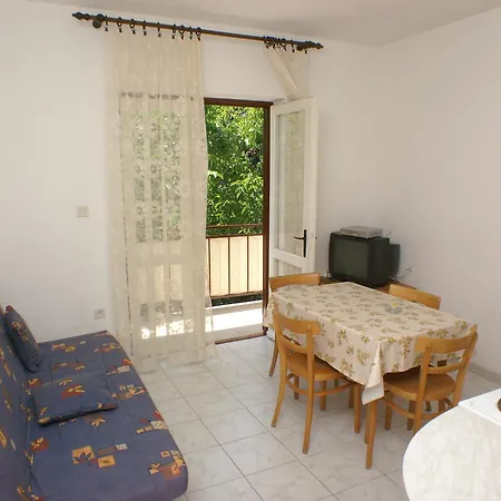 4234b Apartament Vodice