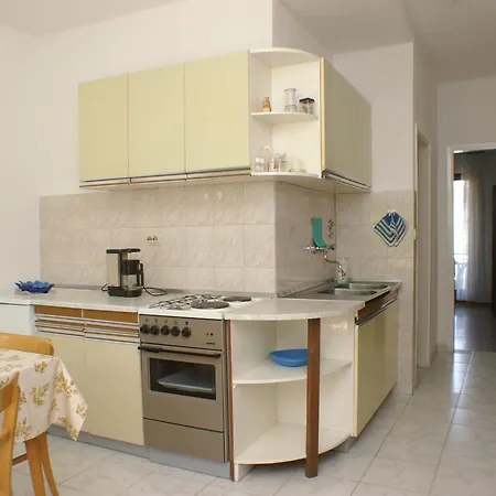 4234b Vodice